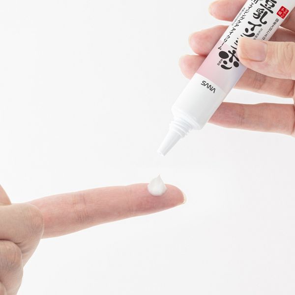 Sana Soy Milk Wrinkle Brightening Care Eye Cream AsiaBeautyMall