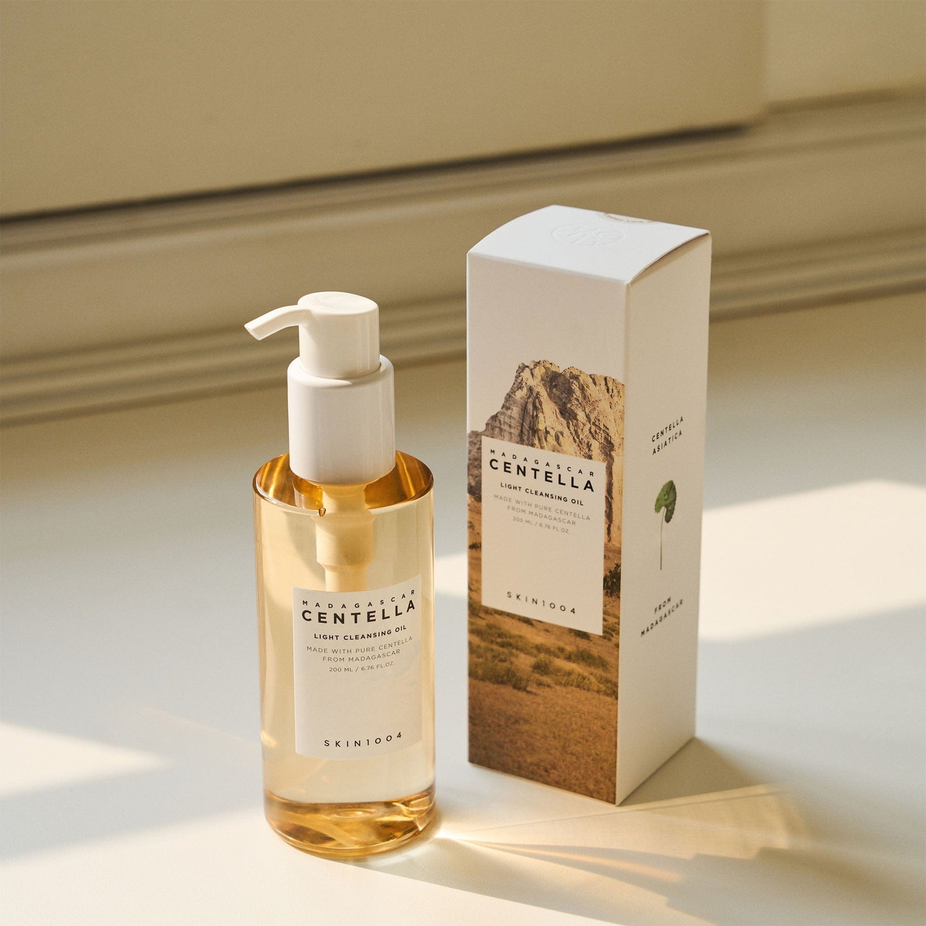 SKIN1004 Madagascar Centella Light Cleansing Oil AsiaBeautyMall